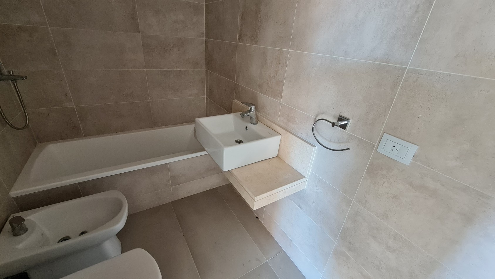 Excepcional departamento de 2 ambientes en Edificio Btwins Centro