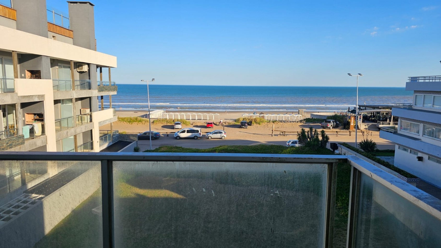 Departamento 3 dormitorios con vista al mar Pinamar 