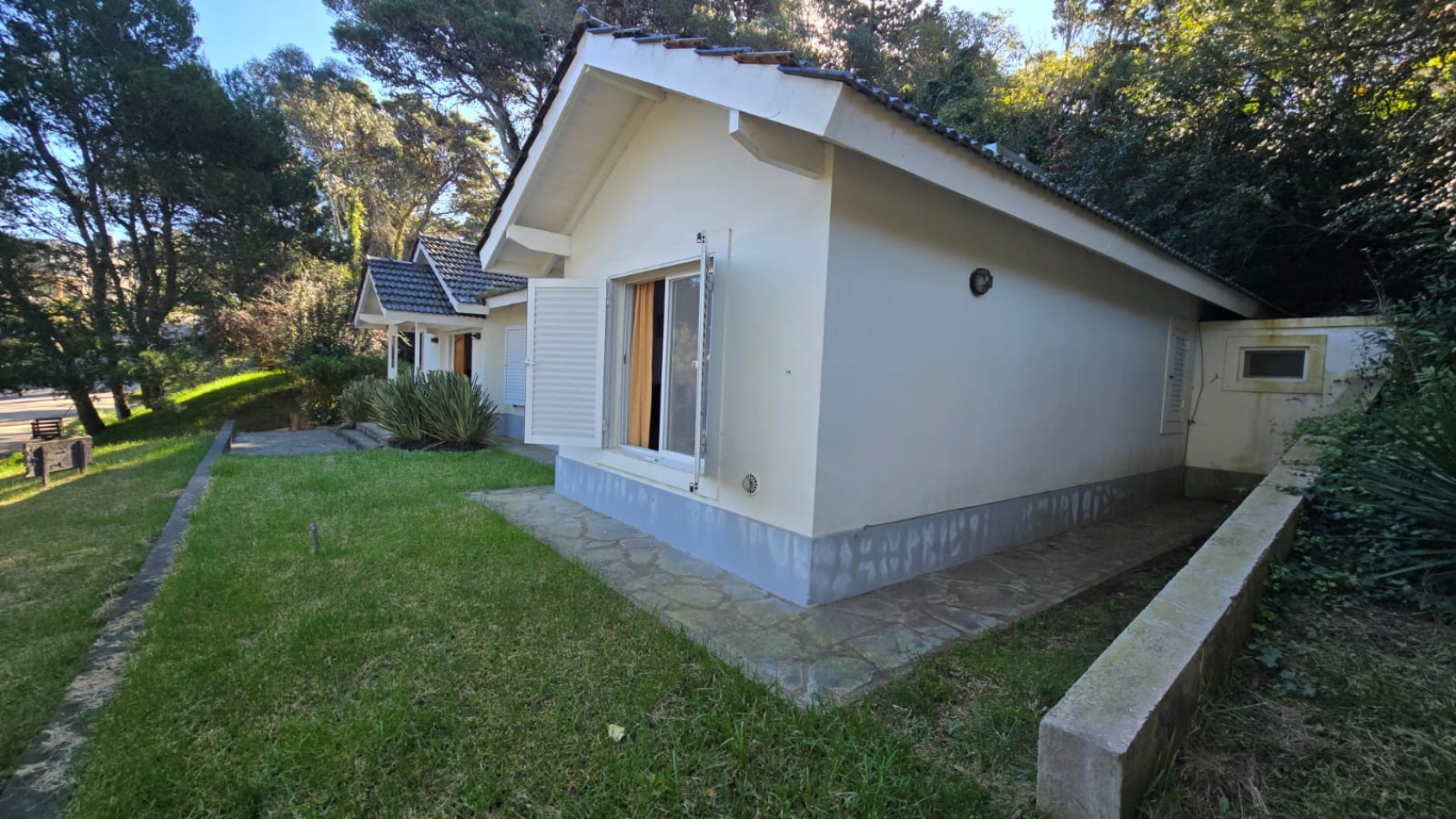 Casa de 4 ambientes en Pinamar 
