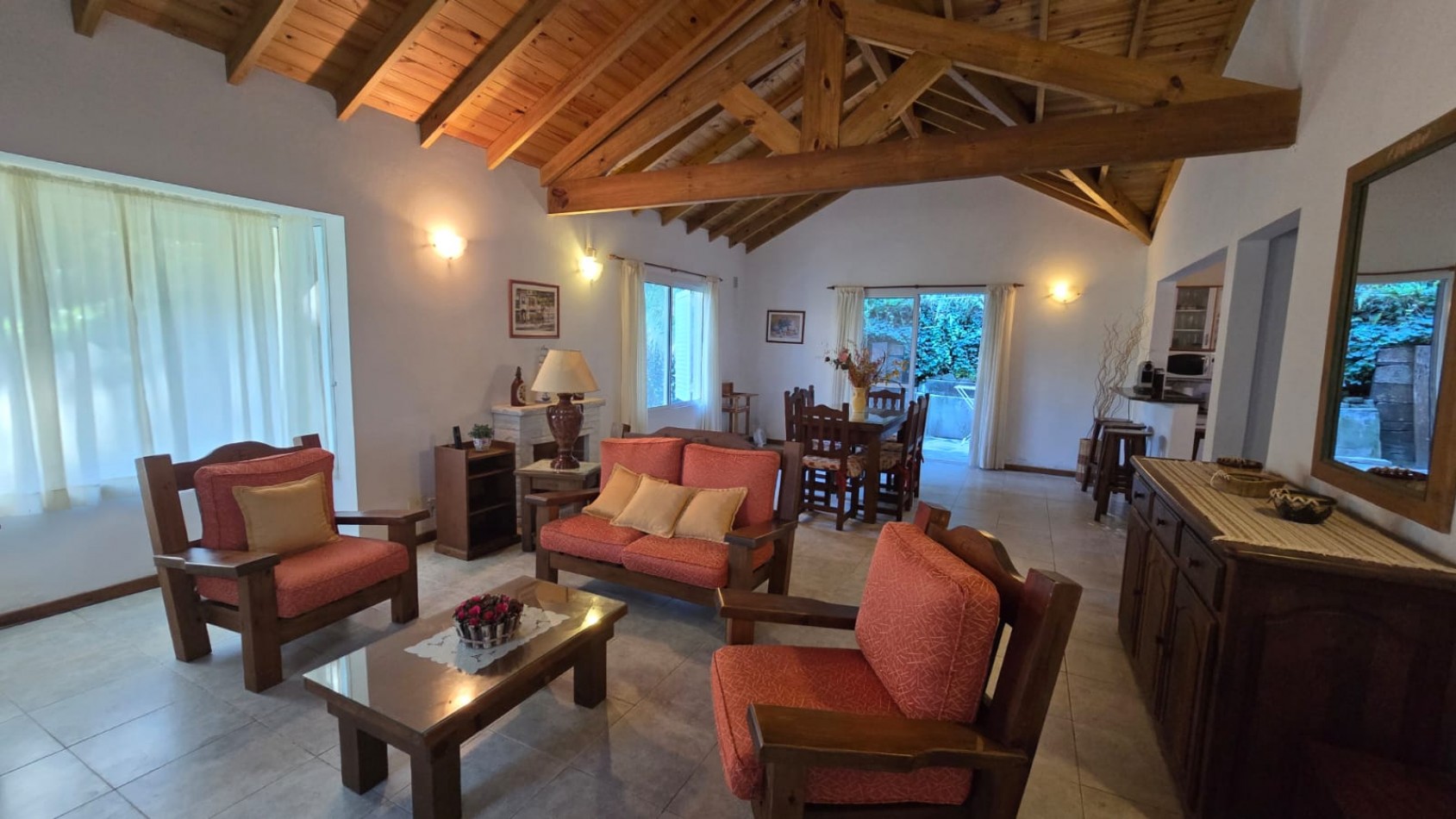 Casa de 4 ambientes en Pinamar 