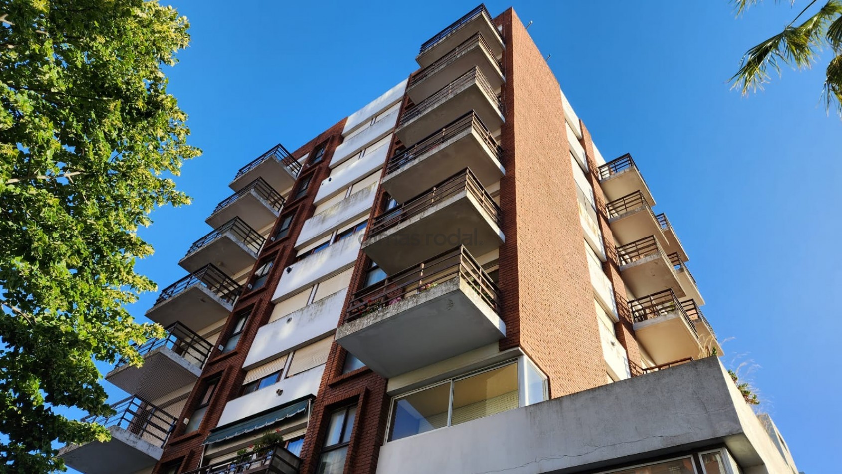 VENTA - Pinamar - Departamento de 3 ambientes Zona Centro