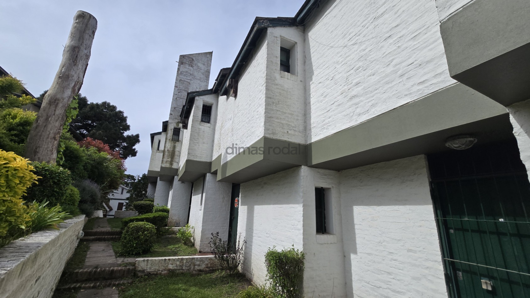 EN VENTA - PINAMAR - DUPLEX 3 AMBIENTES