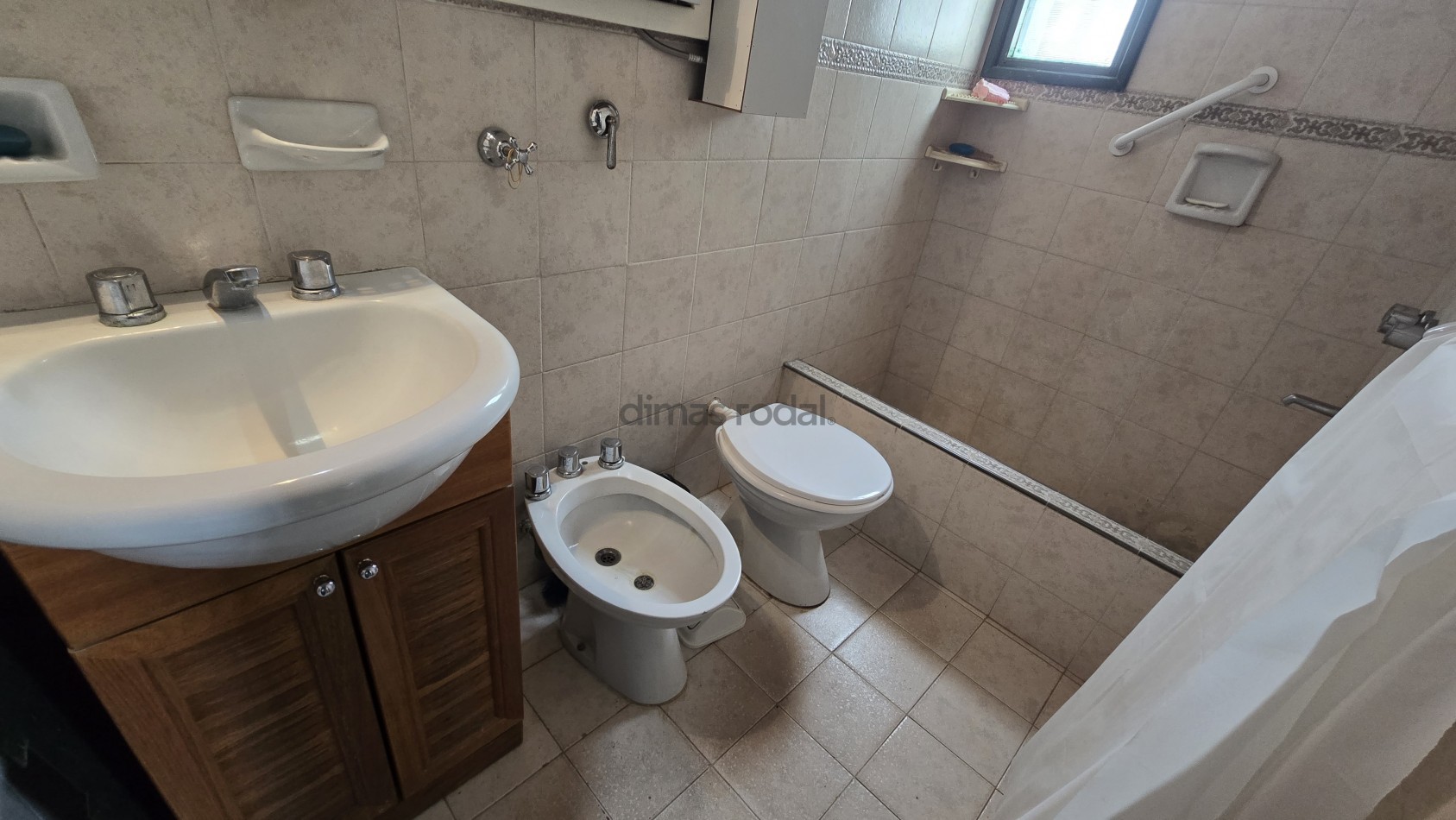 EN VENTA - PINAMAR - DUPLEX 3 AMBIENTES