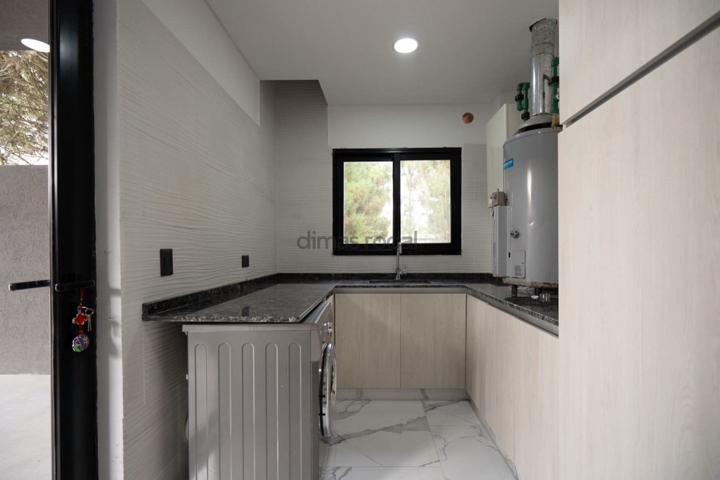 VENTA - PINAMAR - CASA EN LA HERRADURA