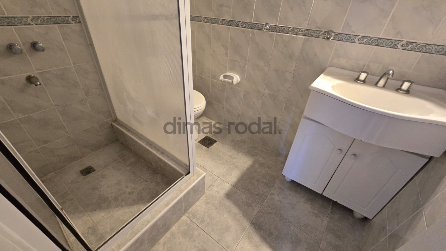 Casa de 4 ambientes en Pinamar 