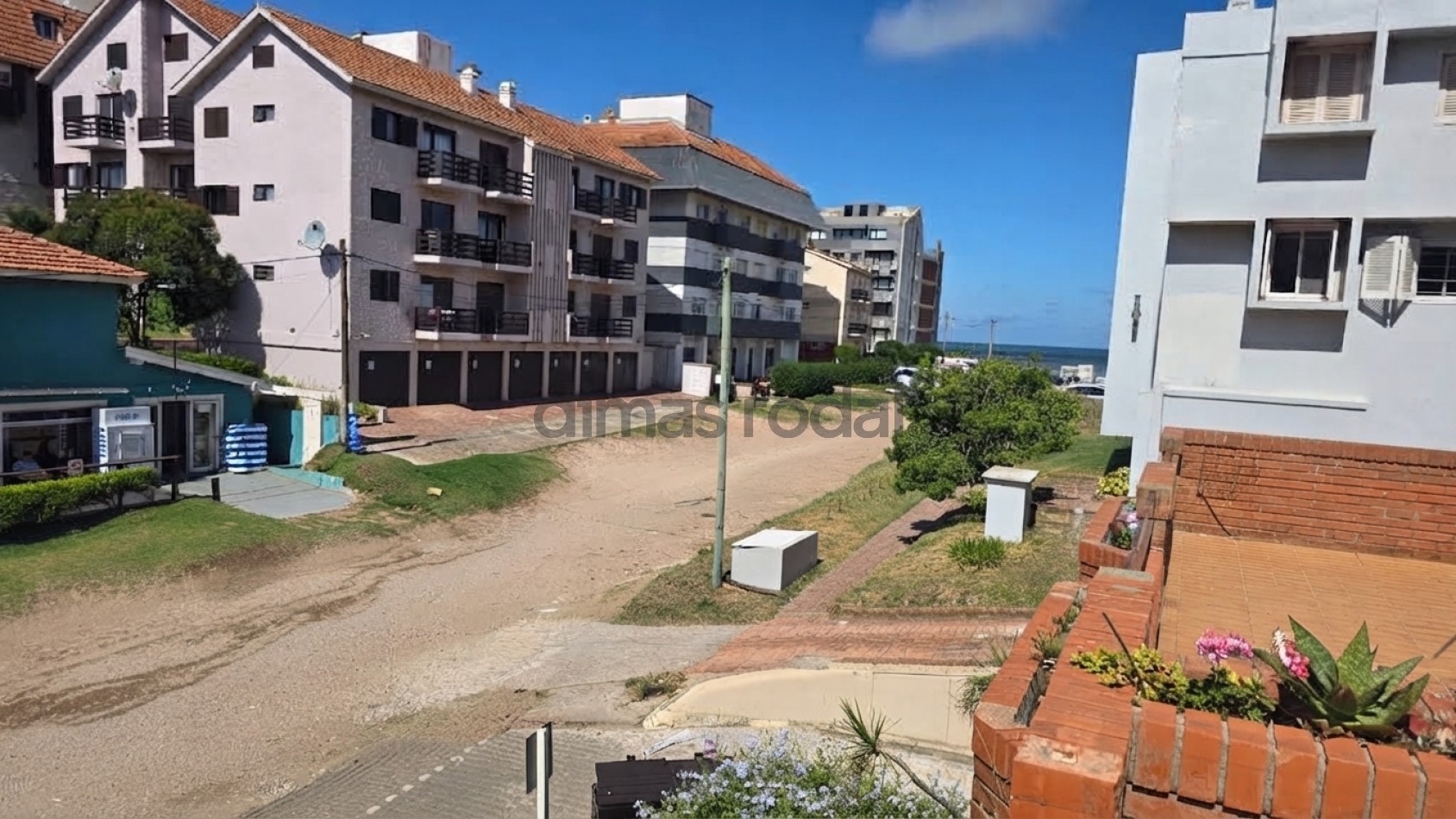 Departamento 4 Ambientes - A Media Cuadra de la Playa con Cochera, Gran Terraza y Vista al Mar