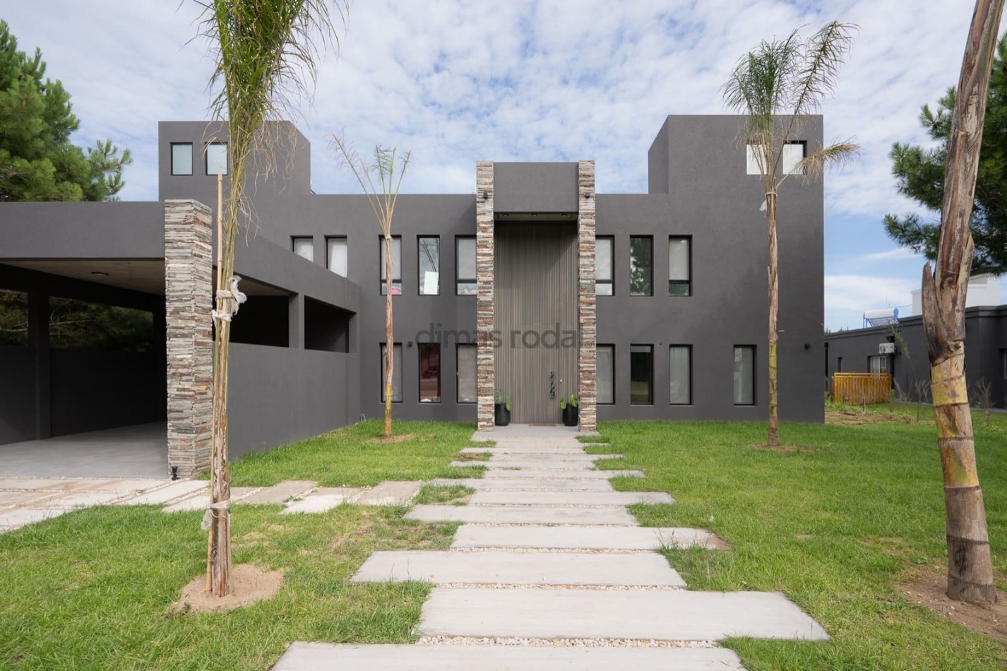 VENTA - PINAMAR - CASA EN LA HERRADURA