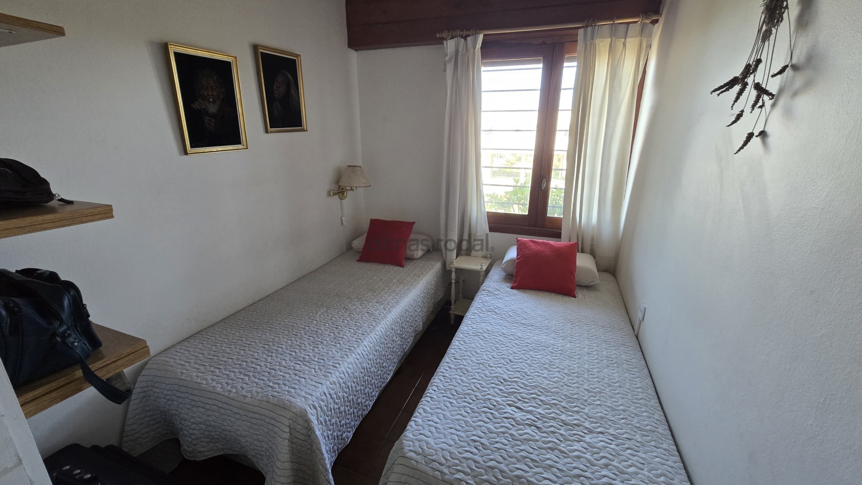 EN VENTA - PINAMAR - CASA ZONA PLAYA