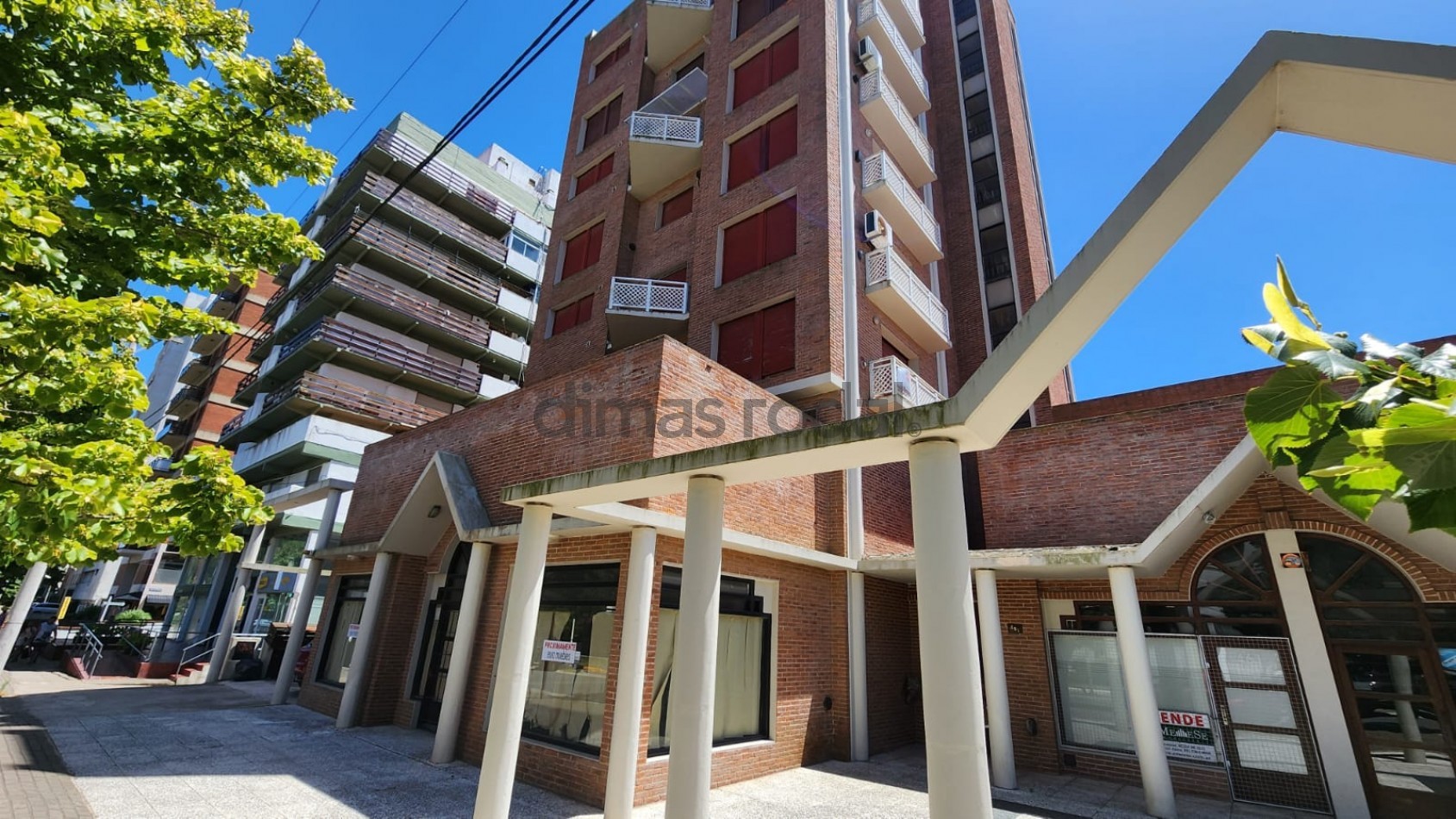 🔥 GRAN LOCAL EN EL CORAZON COMERCIAL DE PINAMAR 🔥