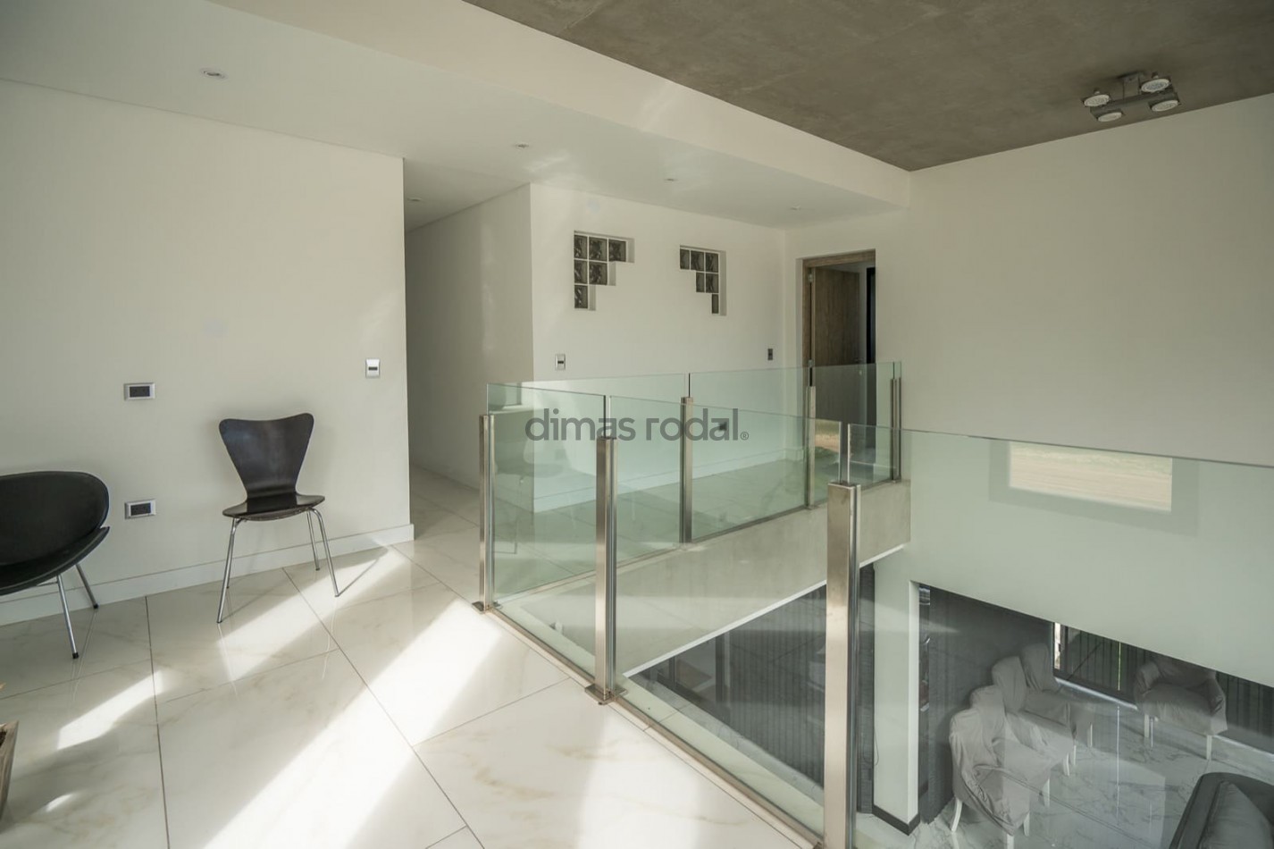 VENTA - PINAMAR - CASA EN LA HERRADURA