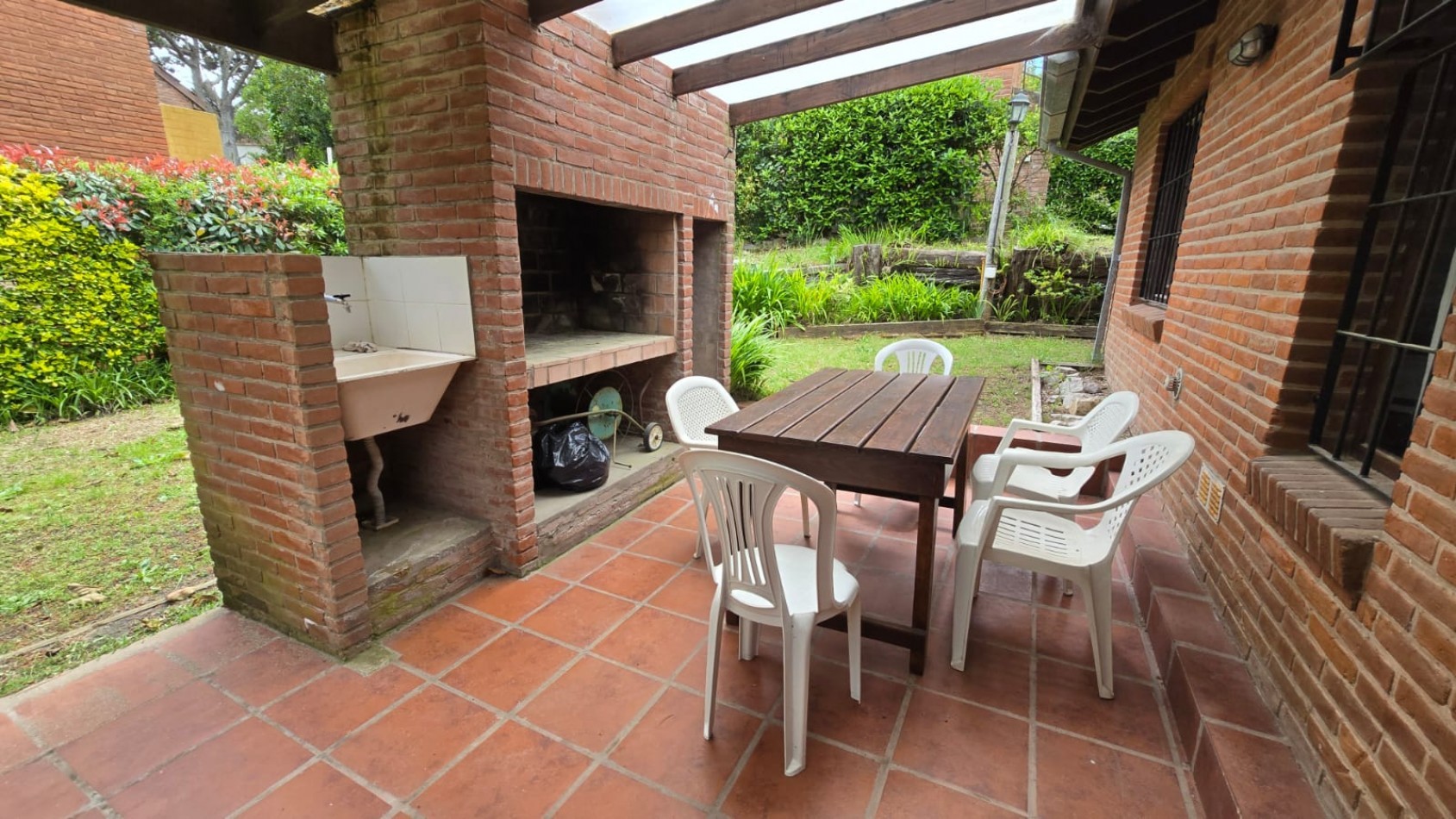 VENTA - PINAMAR DUPLEX 3 DORMITORIOS